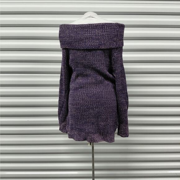 Derek Heart Juniors Sweater Size Large Purple Off Shoulder Cable Knit Cozy Knit - Picture 3 of 8